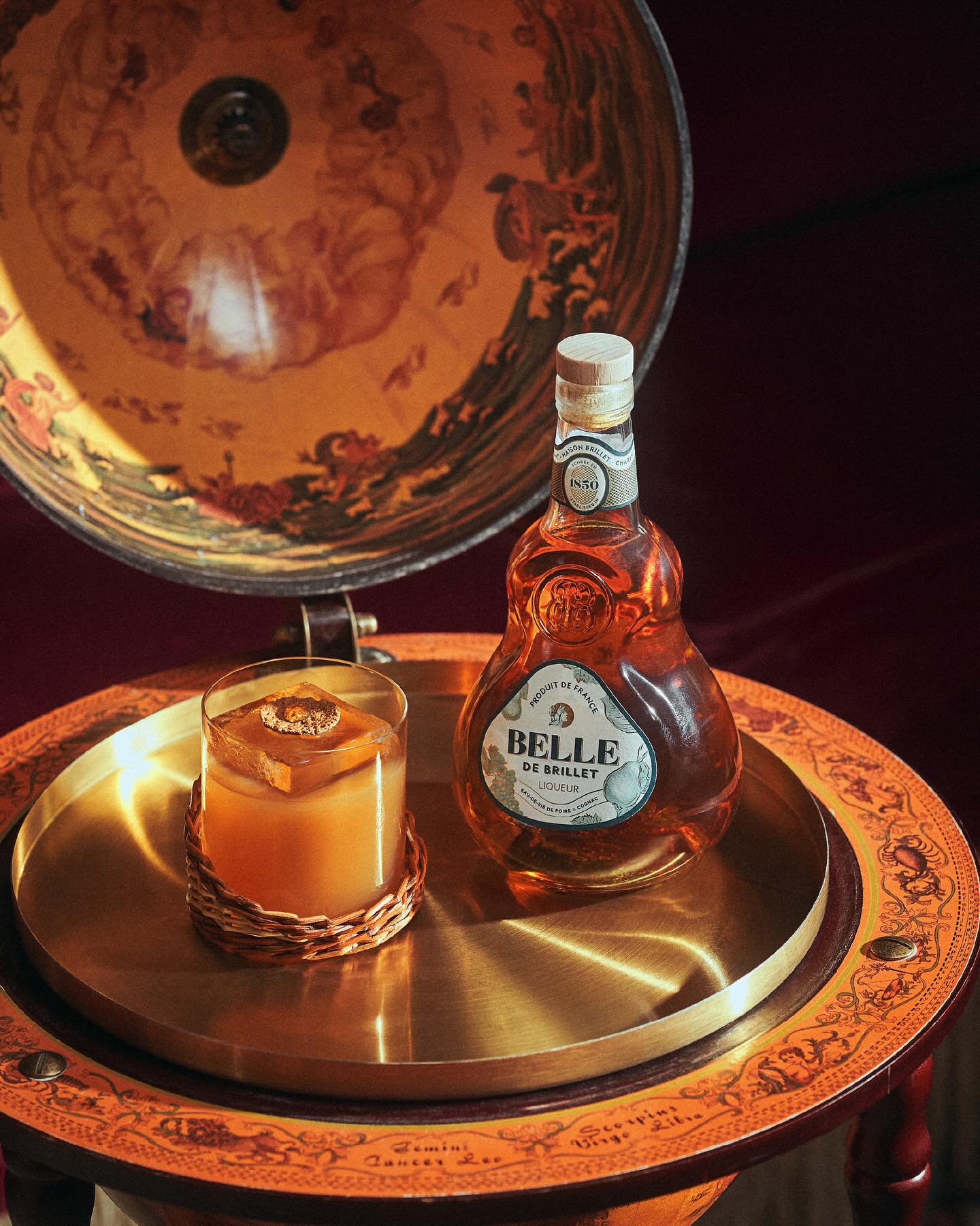 Brillet Liqueur 'Belle de Brillet' Poire William & Cognac 30% 700ml | Liqueurs | Shop online at Spirits of France